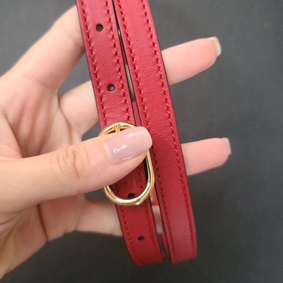 Gucci GG Supreme Monogram Blooms Tote - Picture 12 of 15